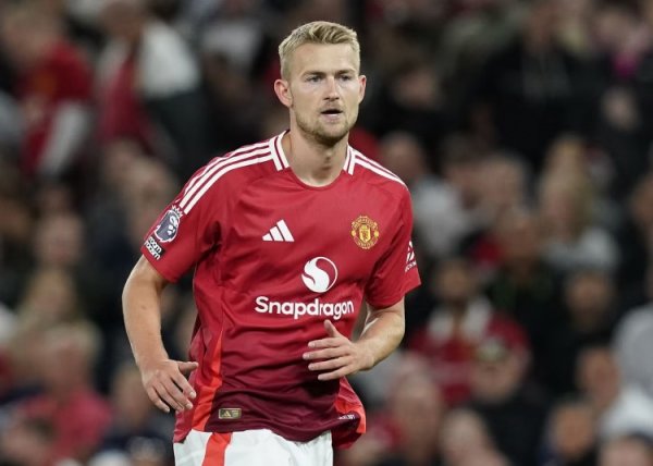 德里赫特:必须证明阿莫林能带领球队取得成功,否则一切毫无意义 德里赫特:必须证明阿莫林能带领球队取得成功,否则一切毫无意义