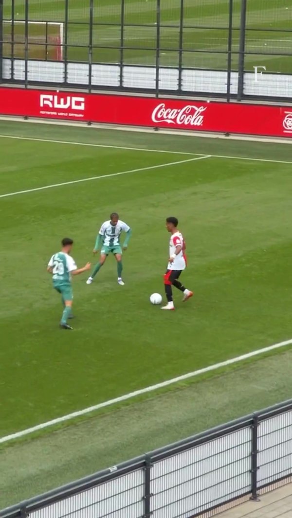 “范小将军”来了⚽范佩西儿子沙奎尔-范佩西友情  赛破门 “范小将军”来了⚽范佩西儿子沙奎尔-范佩西友情  赛破门