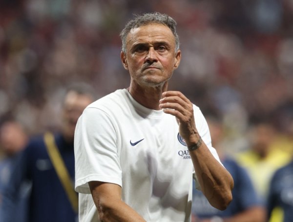 恩里克：很高兴登贝莱和马尔基尼奥斯回归 我们这欧冠小组很难踢