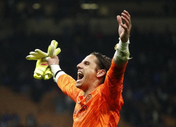 意天空：索默因流感缺席国米的友情  赛，留在米兰城休养