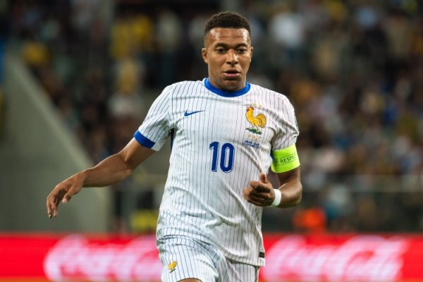 他才26岁!马卡报:姆巴佩有望世界杯赛 前加冕法国队史射手王 他才26岁!马卡报:姆巴佩有望世界杯赛 前加冕法国队史射手王