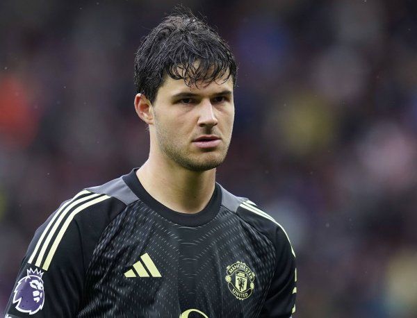 拉门斯:刚来曼联就遭遇了困难,主指导教练员看到了然后给我时间适应 拉门斯:刚来曼联就遭遇了困难,主指导教练员看到了然后给我时间适应