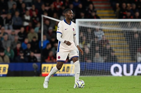 阿达拉比奥尤:帕尔默是我们最好的球员 红警告 不会一直持续 阿达拉比奥尤:帕尔默是我们最好的球员 红警告 不会一直持续