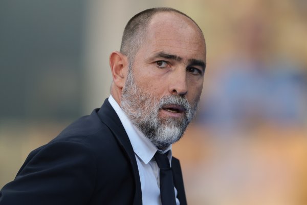 记者:尤文正审视图多尔的帅位,正评估临时主帅带队的可能性 记者:尤文正审视图多尔的帅位,正评估临时主帅带队的可能性