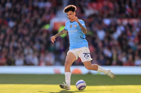 21岁前上演英格兰首秀,奥赖利是第六位做到这点的曼城球员 21岁前上演英格兰首秀,奥赖利是第六位做到这点的曼城球员